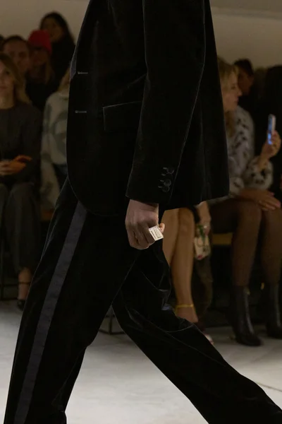 Look 197